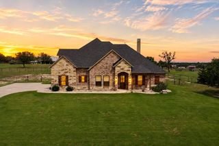 115 Trace Drive, Weatherford, TX 76087