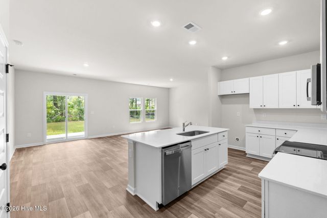 1035 Harbor Drive, Calabash, NC 28467