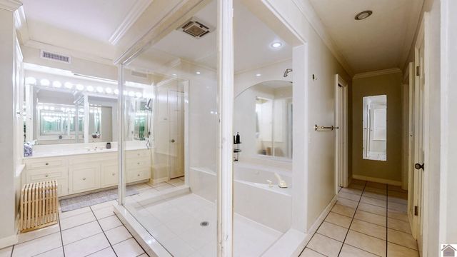 2115 Gatesborough Circle, Murray, KY 42071