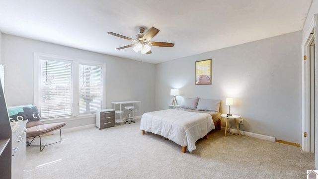 2115 Gatesborough Circle, Murray, KY 42071