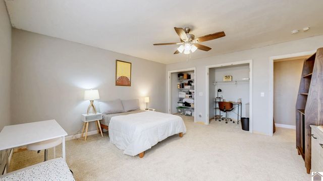 2115 Gatesborough Circle, Murray, KY 42071