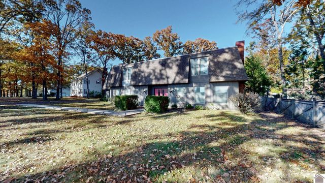 2115 Gatesborough Circle, Murray, KY 42071