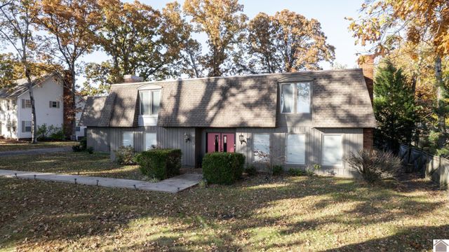 2115 Gatesborough Circle, Murray, KY 42071