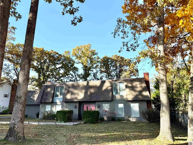 2115 Gatesborough Circle, Murray, KY 42071