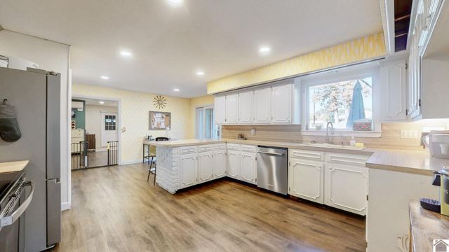 2115 Gatesborough Circle, Murray, KY 42071