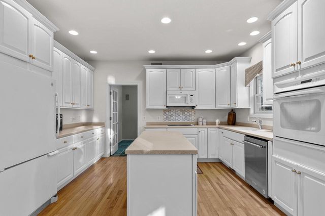 3205 Limerick LANE, Sheboygan, WI 53083