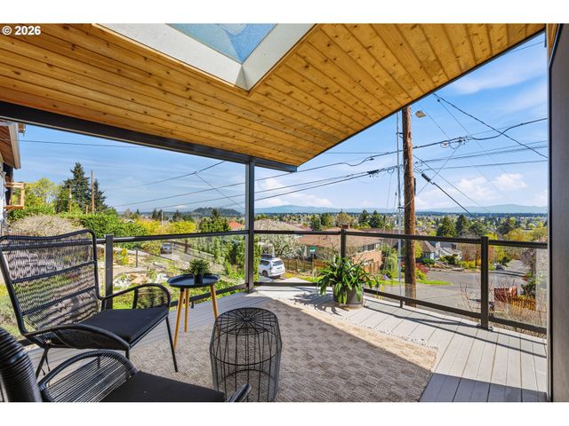 1263 Se 71ST Ave, Portland, OR 97215