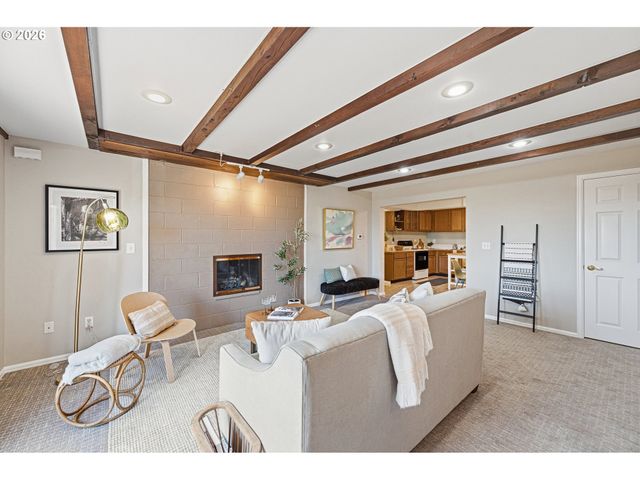 1263 Se 71ST Ave, Portland, OR 97215