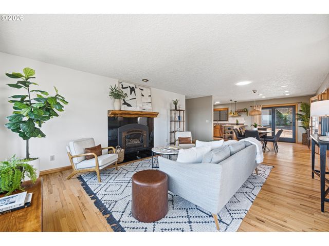 1263 Se 71ST Ave, Portland, OR 97215