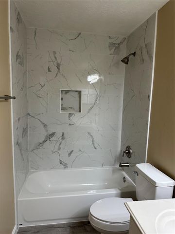 3911 Lady Atwell Court, Missouri City, TX 77459