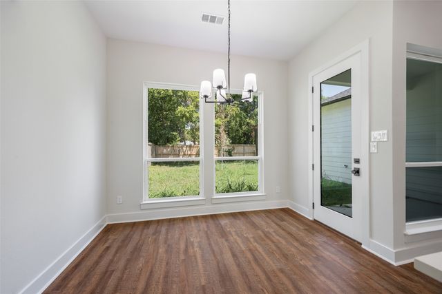 3711 Metropolitan Avenue, Dallas, TX 75210