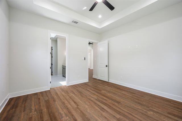 3711 Metropolitan Avenue, Dallas, TX 75210