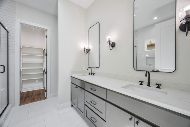 3711 Metropolitan Avenue, Dallas, TX 75210
