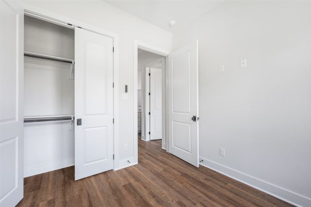3711 Metropolitan Avenue, Dallas, TX 75210