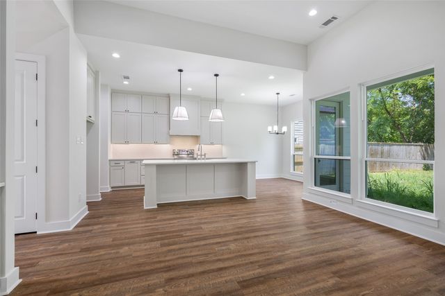 3711 Metropolitan Avenue, Dallas, TX 75210