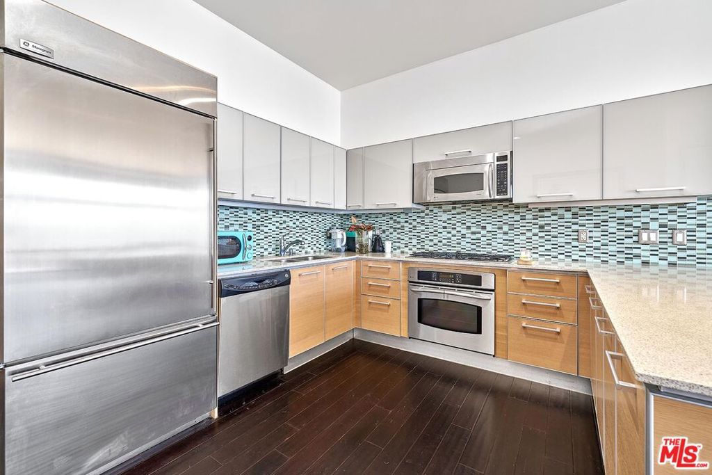 801 S Grand Avenue 2106, Los Angeles, CA 90017 — photo 2