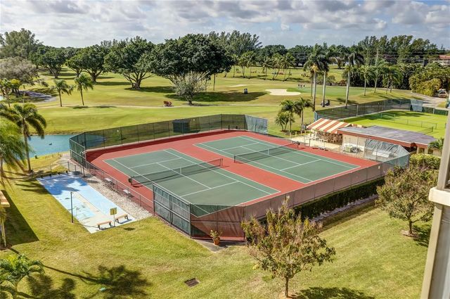 8930 S Hollybrook Boulevard 201, Pembroke Pines, FL 33025