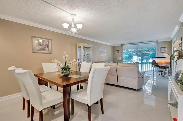8930 S Hollybrook Boulevard 201, Pembroke Pines, FL 33025