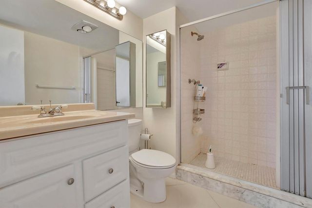 8930 S Hollybrook Boulevard 201, Pembroke Pines, FL 33025