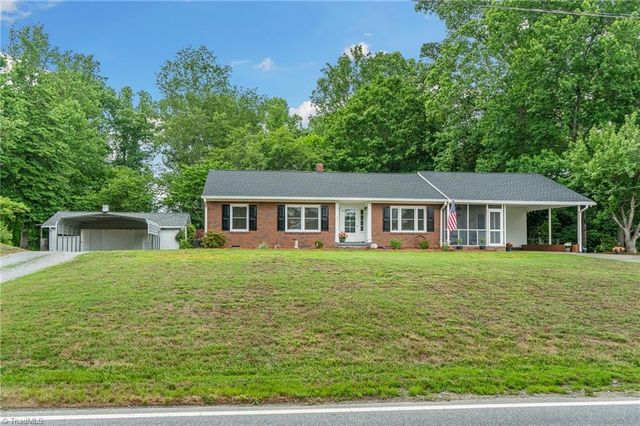 344 Sunset Road, Clemmons, NC 27012