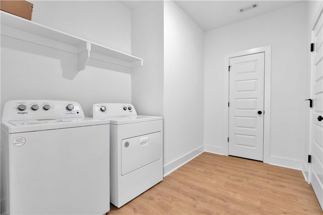 4805 W Sturgeon Street, Fayetteville, AR 72704