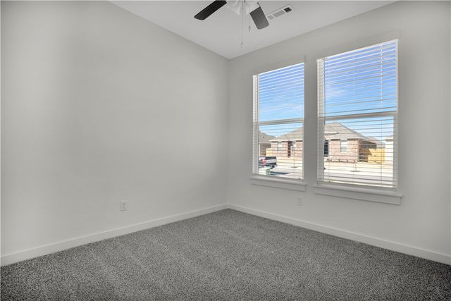 4805 W Sturgeon Street, Fayetteville, AR 72704