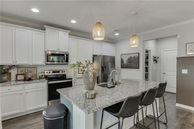 5474 Railway Lane, Flowery Branch, GA 30542