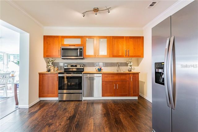 5418 11TH AVENUE S, Gulfport, FL 33707