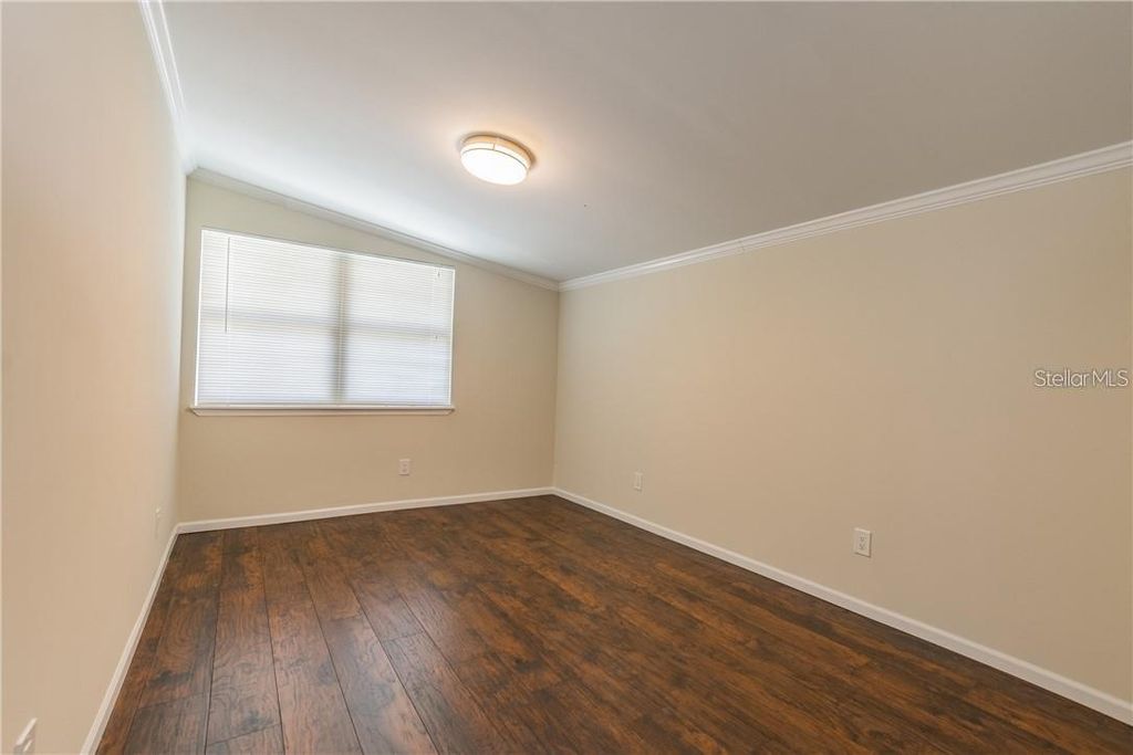 Image 18 of property listing at 5418 11TH AVENUE S, Gulfport, FL 33707