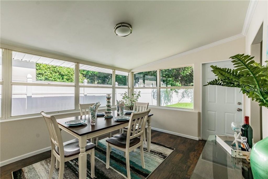 Image 7 of property listing at 5418 11TH AVENUE S, Gulfport, FL 33707