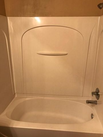 9500 SW 25th Street, Oklahoma City, OK 73128