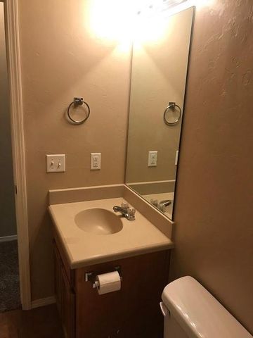 9500 SW 25th Street, Oklahoma City, OK 73128