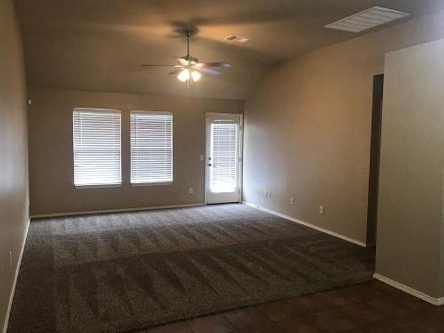 9500 SW 25th Street, Oklahoma City, OK 73128