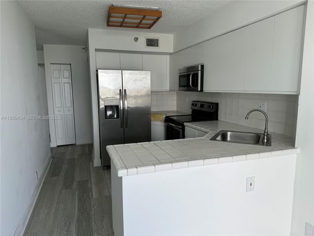 3530 Mystic Pointe Dr 2602 + Parking, Aventura, FL 33180