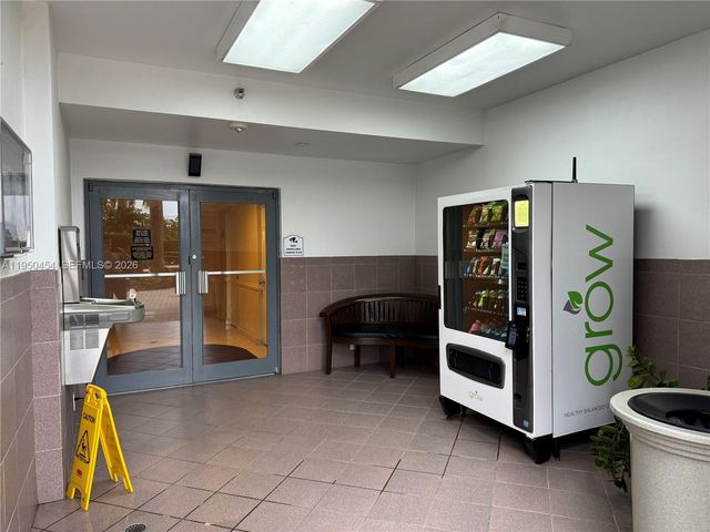 3530 Mystic Pointe Dr 2602 + Parking, Aventura, FL 33180