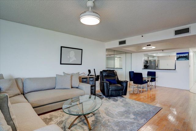 7030 Half Moon Circle 515, Hypoluxo, FL 33462