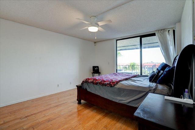 7030 Half Moon Circle 515, Hypoluxo, FL 33462