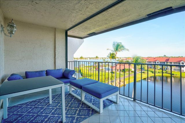 7030 Half Moon Circle 515, Hypoluxo, FL 33462