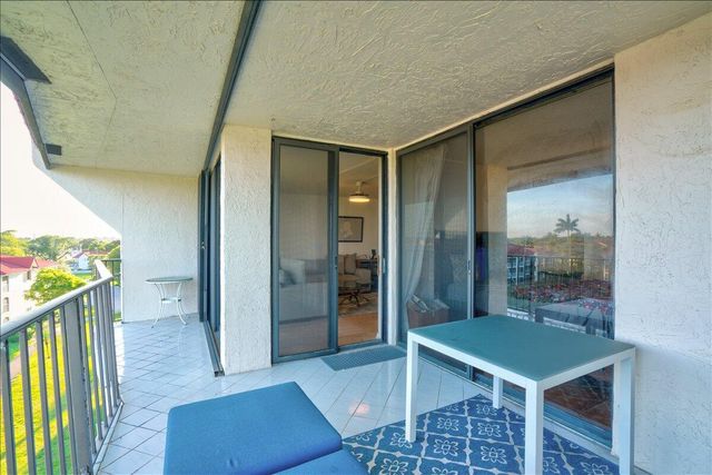 7030 Half Moon Circle 515, Hypoluxo, FL 33462