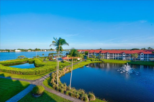 7030 Half Moon Circle 515, Hypoluxo, FL 33462