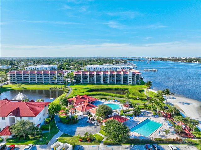 7030 Half Moon Circle 515, Hypoluxo, FL 33462