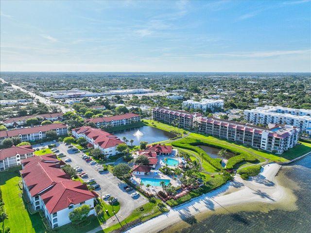 7030 Half Moon Circle 515, Hypoluxo, FL 33462
