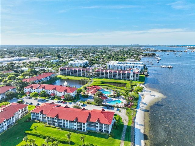7030 Half Moon Circle 515, Hypoluxo, FL 33462