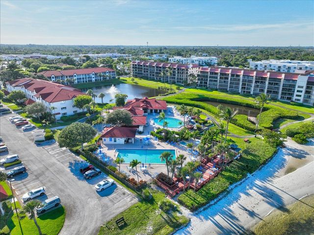 7030 Half Moon Circle 515, Hypoluxo, FL 33462