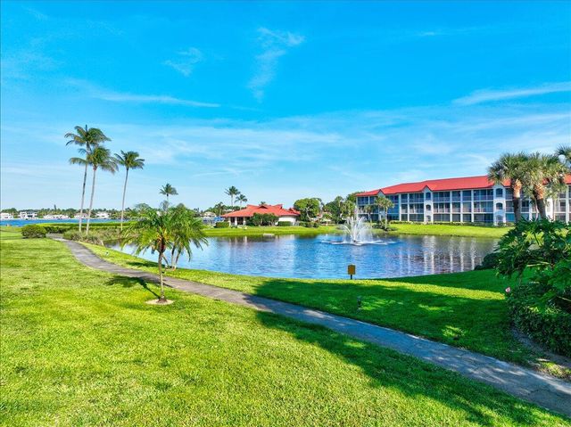 7030 Half Moon Circle 515, Hypoluxo, FL 33462