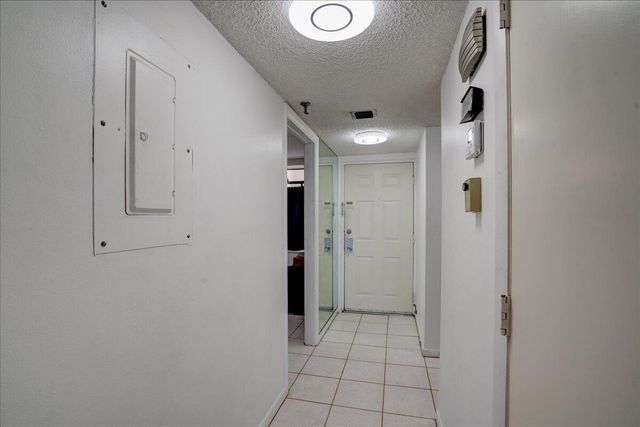 7030 Half Moon Circle 515, Hypoluxo, FL 33462
