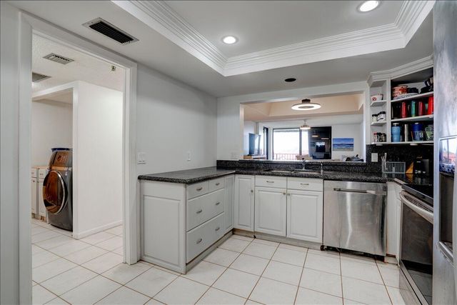 7030 Half Moon Circle 515, Hypoluxo, FL 33462