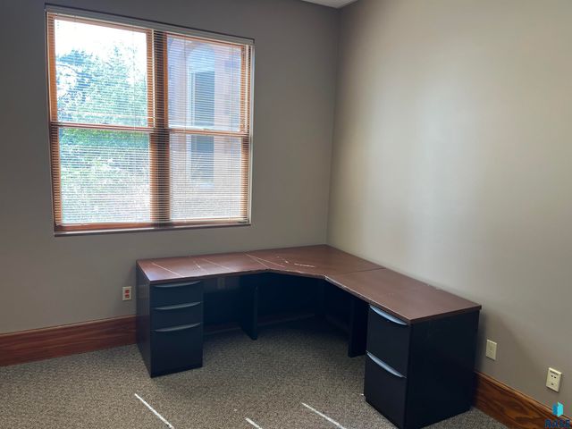 102 N Krohn Pl Place 211, Sioux Falls, SD 57103