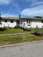10 Holland Street 2, Cranston, RI 02920
