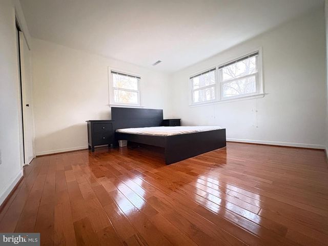 8900 WILSON AVE, Manassas, VA 20110